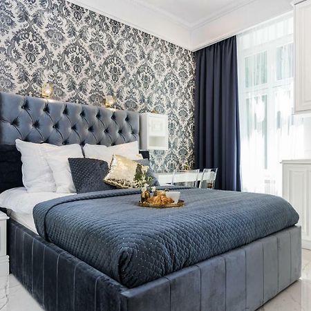 Golden Fish - New Apartment - Old Town Краков Экстерьер фото