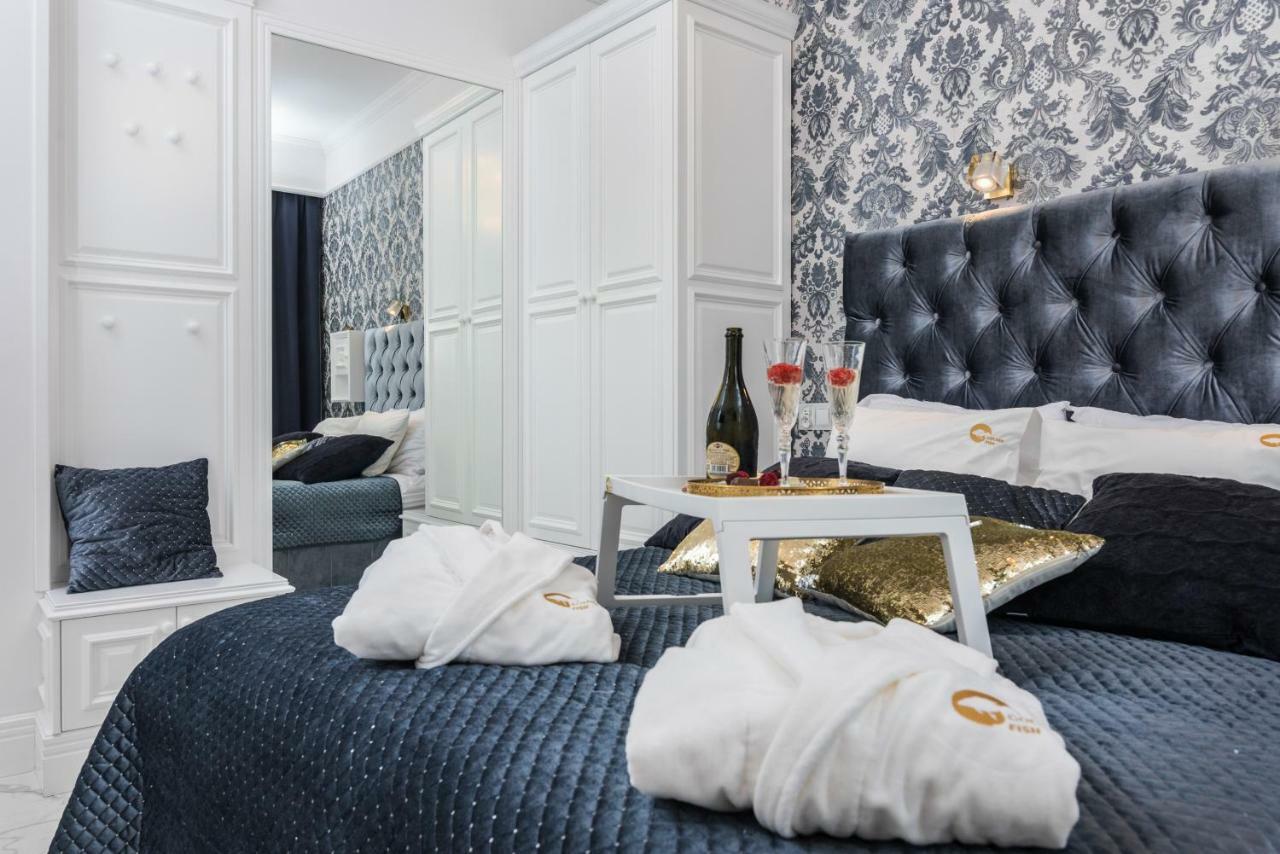 Golden Fish - New Apartment - Old Town Краков Экстерьер фото